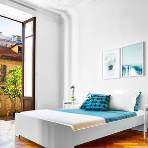 Hemeras Boutique Homes - 4 Design Homes In Center Apartment